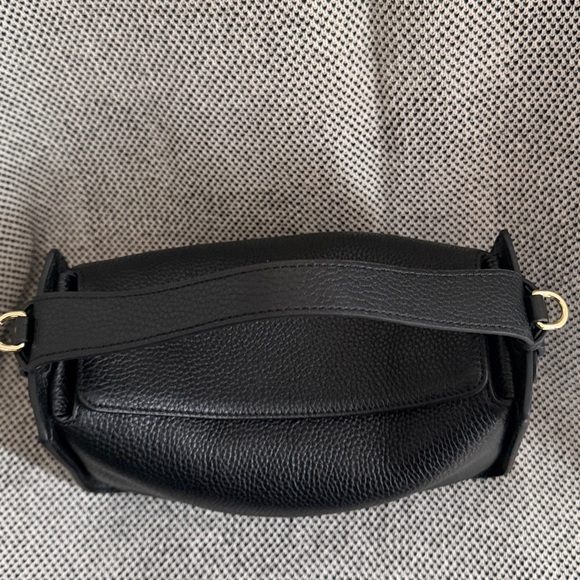 The Horse | Clementine in Black with gold hardware - Picture 6 of 12